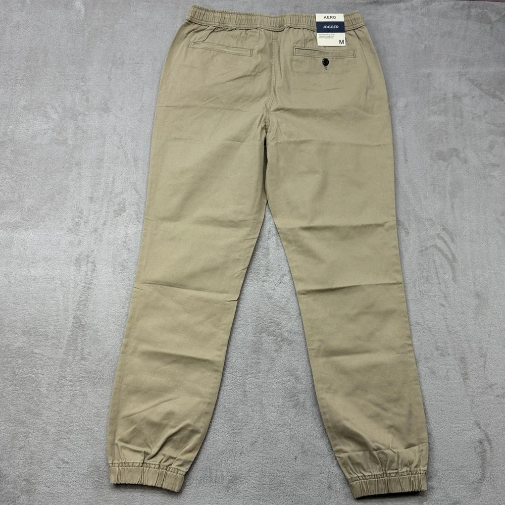 Aeropostale Mens Jogger Pants Size M Tan Khaki Elastic Waist Drawstring NWT